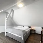 Apartamento Burglay *