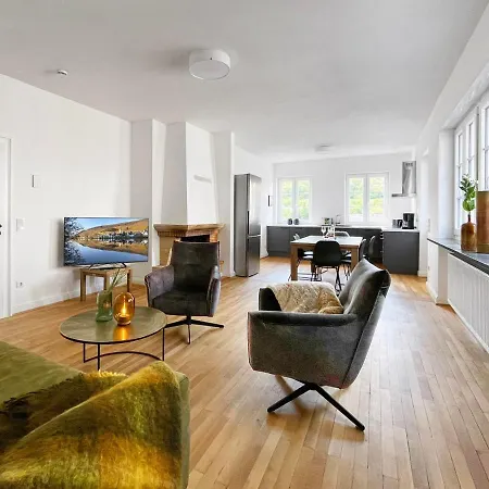 Burglay Mit Und Ohne Sauna *