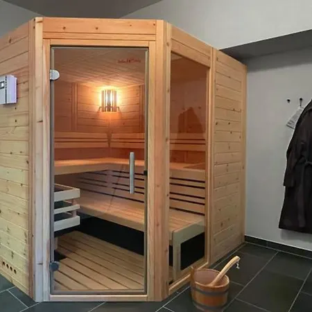 Burglay Mit Und Ohne Sauna Zell